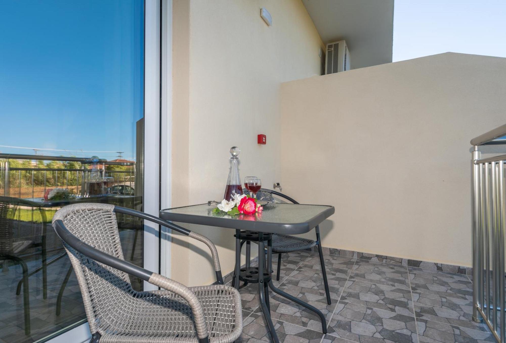 Katsaros Luxury Apts II 5 Min Walk To Beach Tsilivi  Exteriör bild